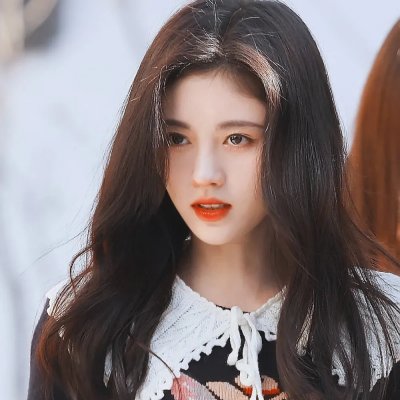 雨中的女人